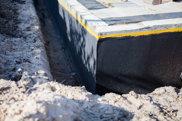 Professional Crawl Space Encapsulation technician working in Cottontown, TN